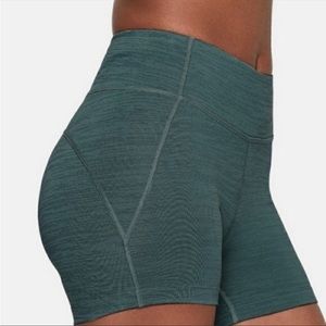 Outdoor voice green shorts